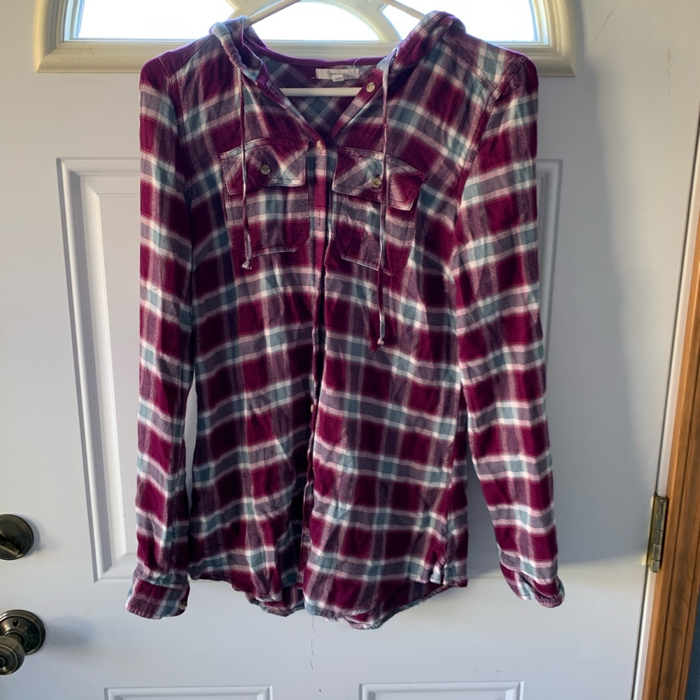 Maurices button down hooded shirt. Size XS.